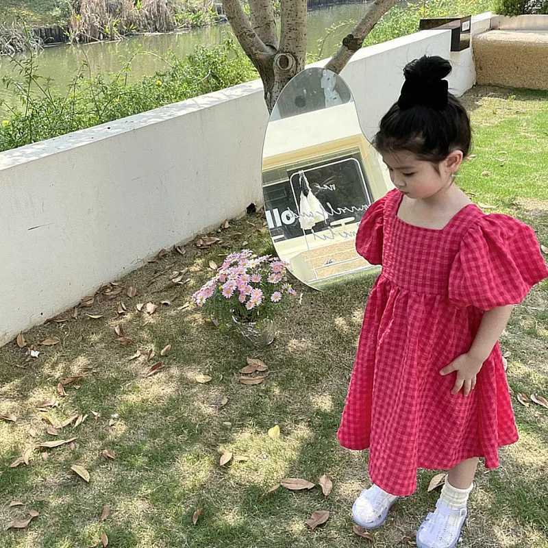 Grid bandage bow red fluffy sleeves childrens dress girls clothing childrens clothing cute princess dress girls 3t-7t years W250326