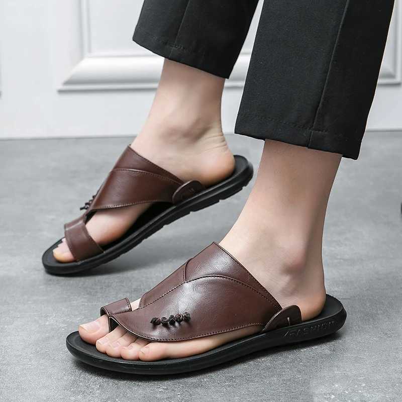 Mens Summer New Sandals and Slippers Mens Leather Sandals Adult Breathable Beach Shoes N-Slip Open Leather SandalsXJ250326