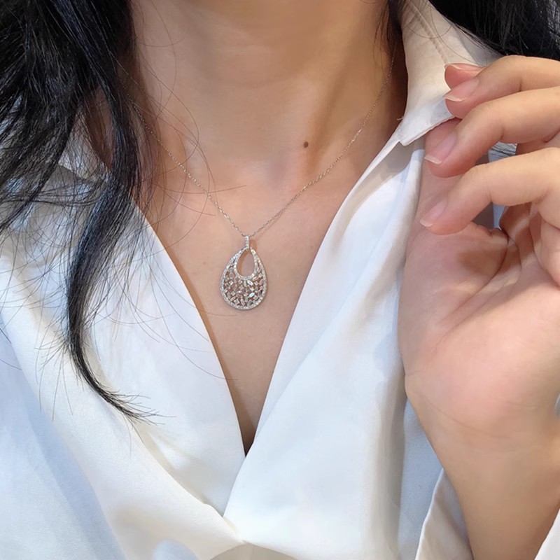 2025 Elegant Sparkling Vintga Jewelry 925 Sterling Silver Fill Princess Cut White Topaz CZ Diamond Elegant Party Eternity Women Clavicle Gift