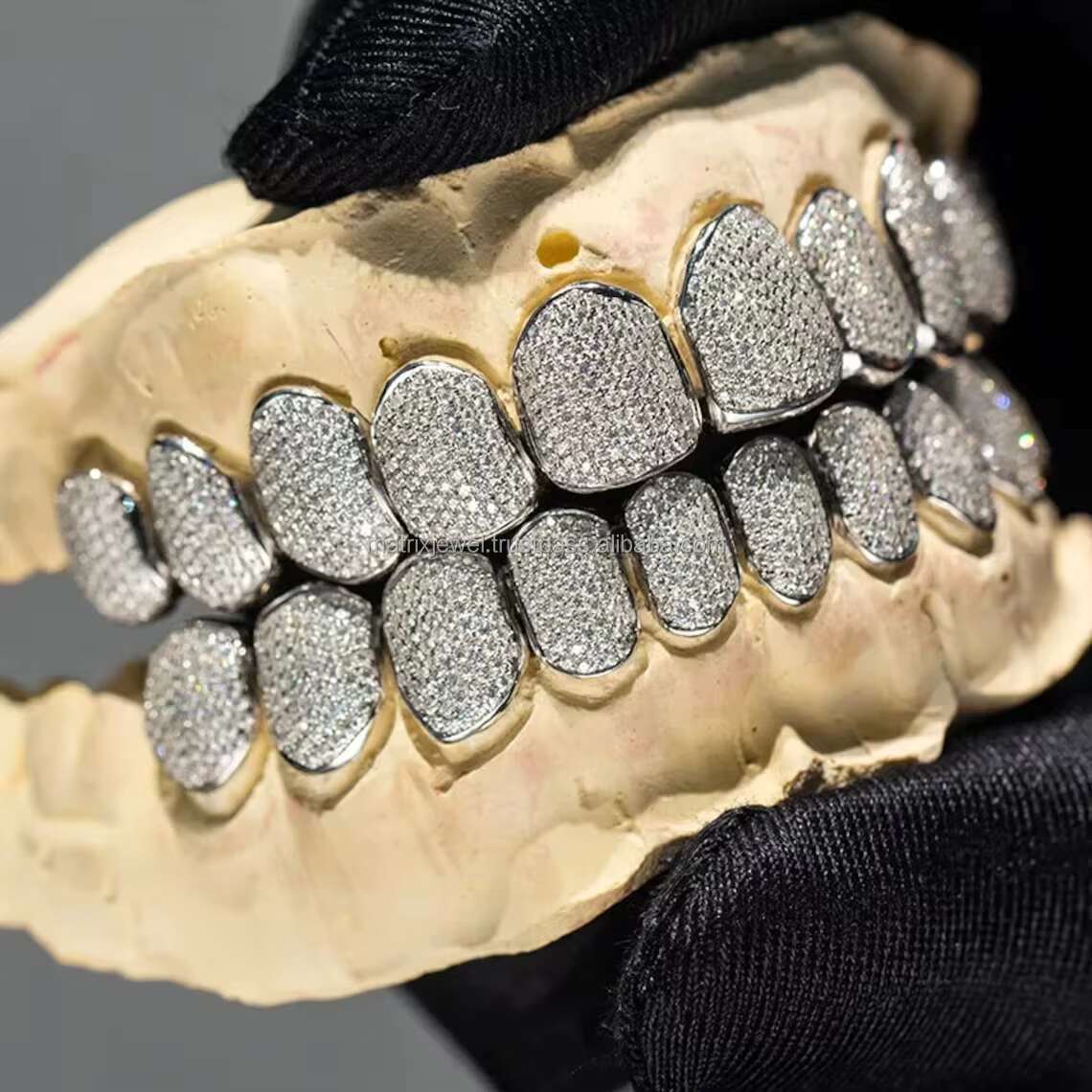Pass Diamond Tester Round Cut Custom Moissanite Grillz 10 Top 10 Bottom 925 Silver Gold Iced Out Dental Grills for Teeth