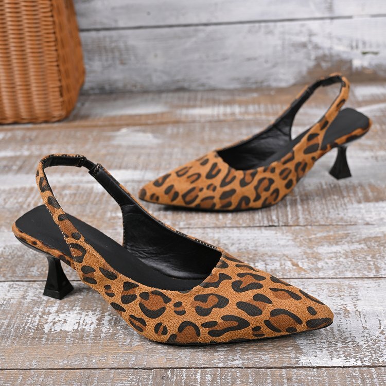 High end, niche leopard print high-heeled shoes for women in the spring summer of 2025, with an elegant temperament and slender pointed sandals