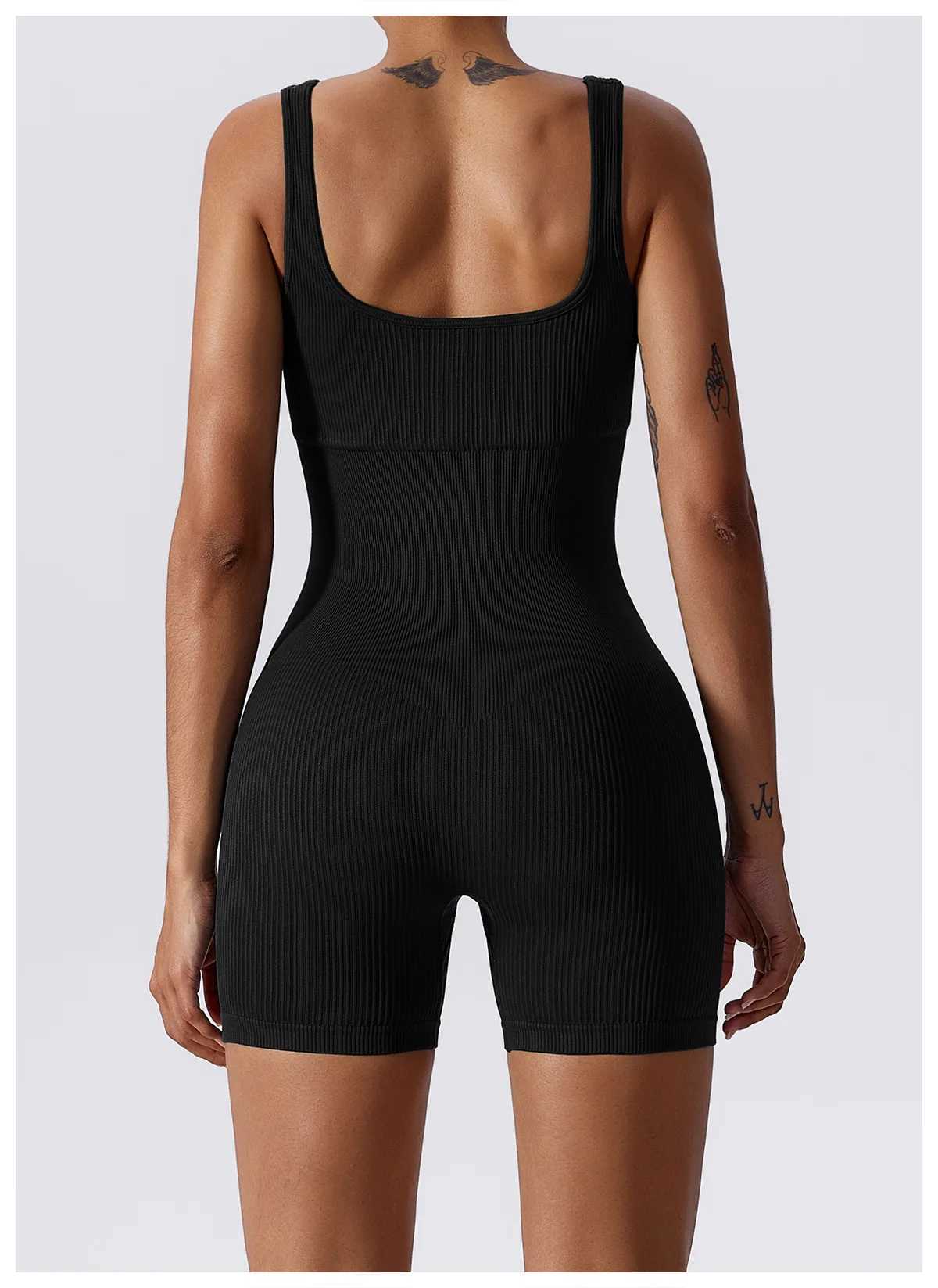 Seamless square neckline threaded short jumpsuit fitness and beauty yoga quick drying breathable tight fitting womens clothingW250411
