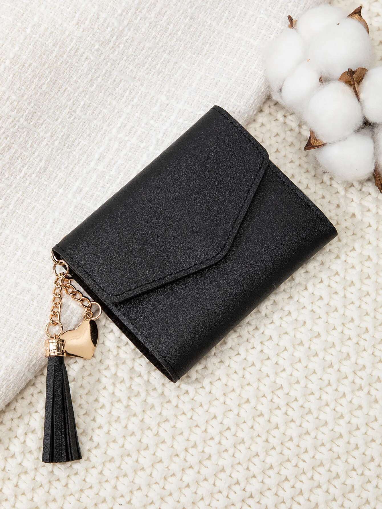 Fashionable Ultra-thin Three Fold Handheld Coin Wallet Minimalist Credit Card Holder Solid Color Tassel Pendant Short Design For Women's Designer