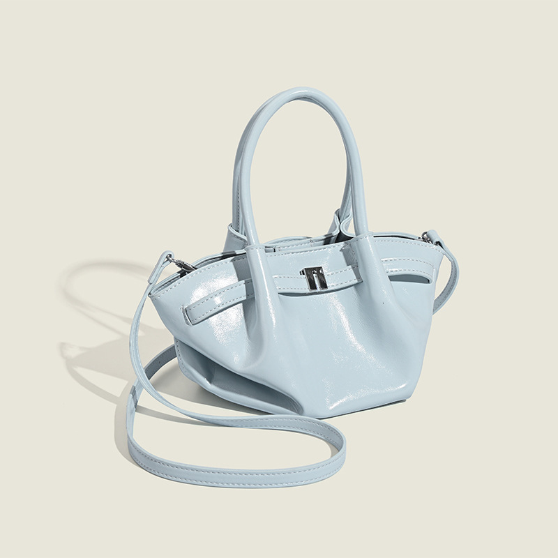Oil Wax Skin Casual Dumpling Bag Female 2025 Spring New Commuter All Hand Crossbody Bag