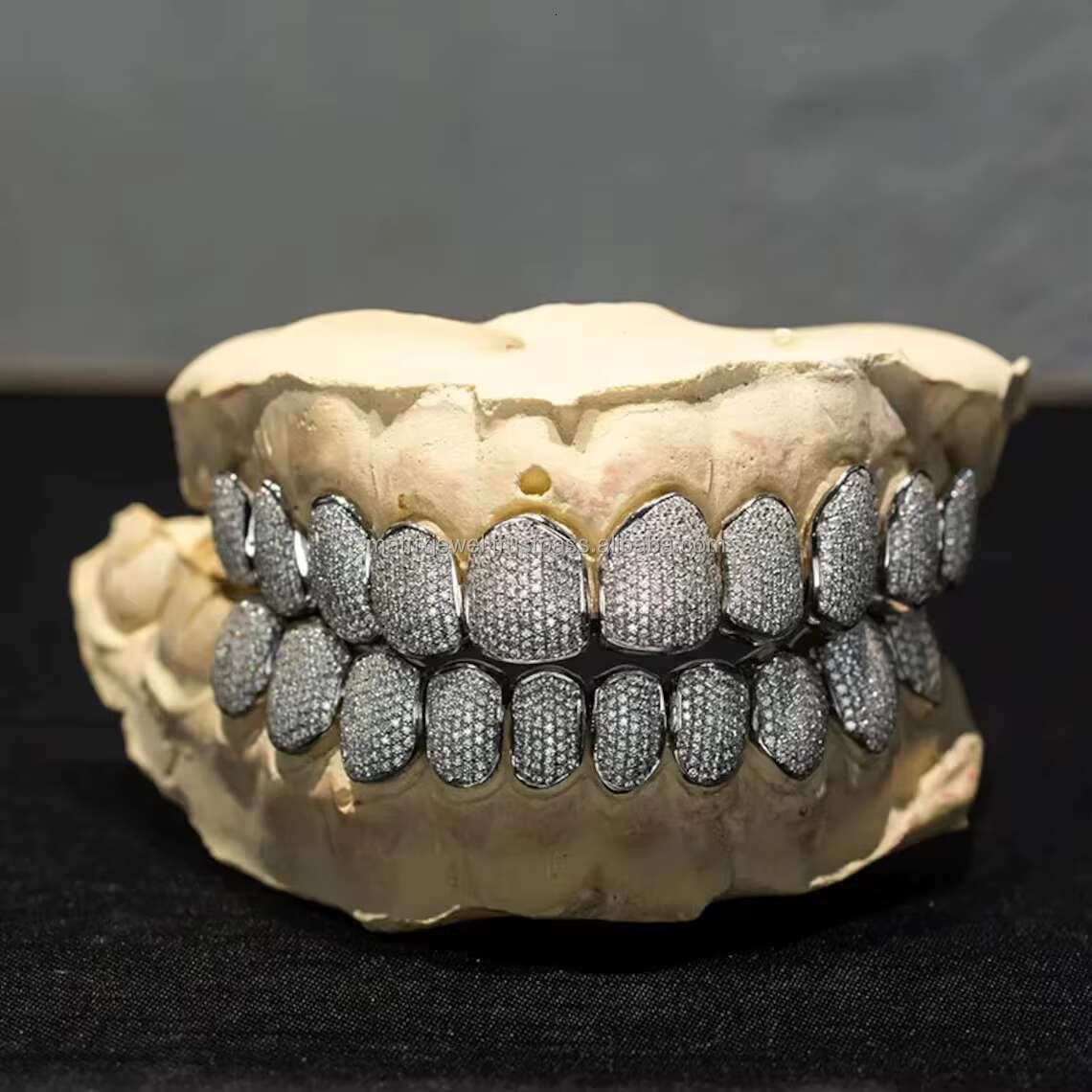 Pass Diamond Tester Round Cut Custom Moissanite Grillz 10 Top 10 Bottom 925 Silver Gold Iced Out Dental Grills for Teeth