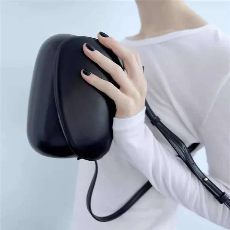Small Leather Saddle Armpit Bags For Women 2024 Summer Chain Shoulder Crossbody Bag Ladies Vintage Underarm Handbags Bolsa