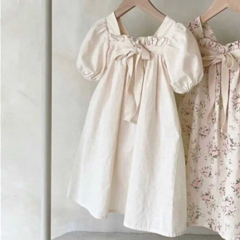 2015 New Korean Summer Dress New Western Bubble Sleeve Sweet Flower Square Collar Suit W250326