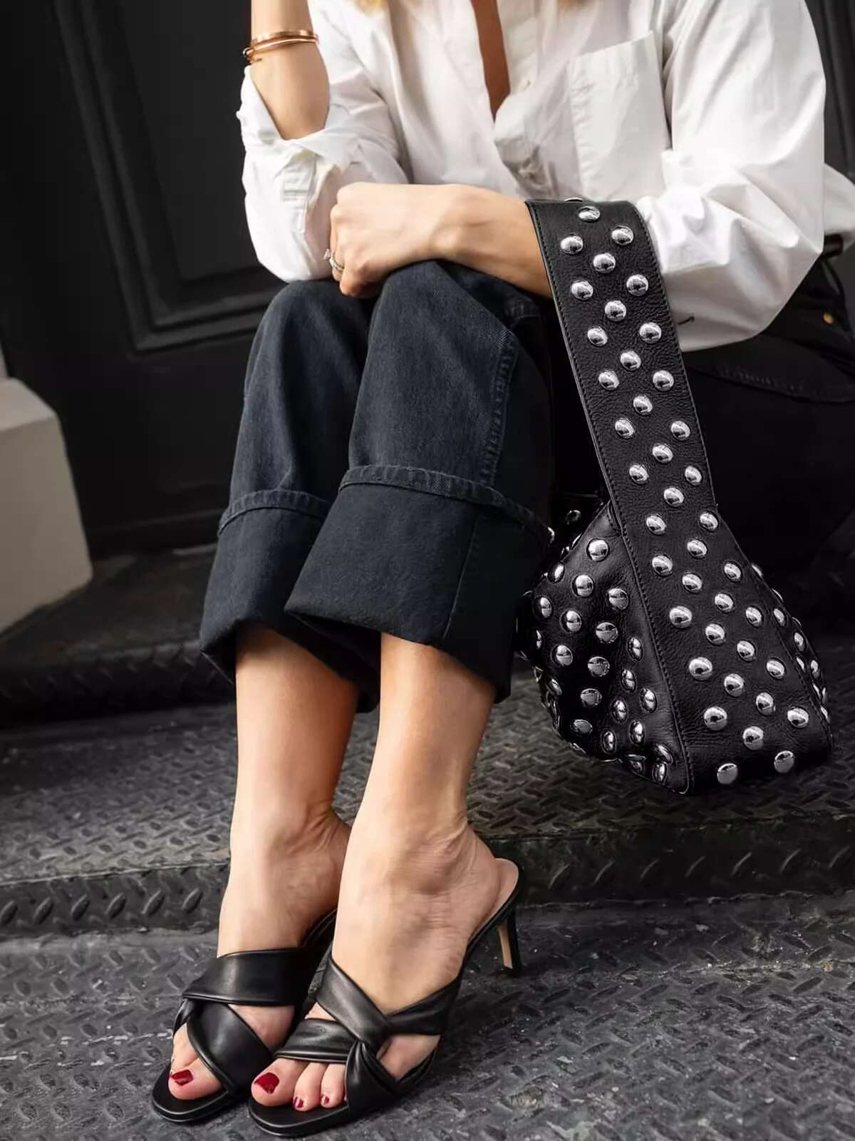 Hiatus Niche Design Kong Xiaozheninssame European And American Style Rivet Armpit Shoulder Bag Black Metal Motorcycle