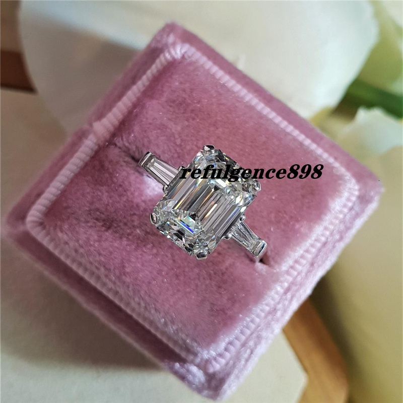 JY Jewelry Solid Gold Ring For Women 3.0 Carat Emerald Cut Lab Grown Diamond IGI Certificate Trapezium 3 Stones Womens Engagement Ring