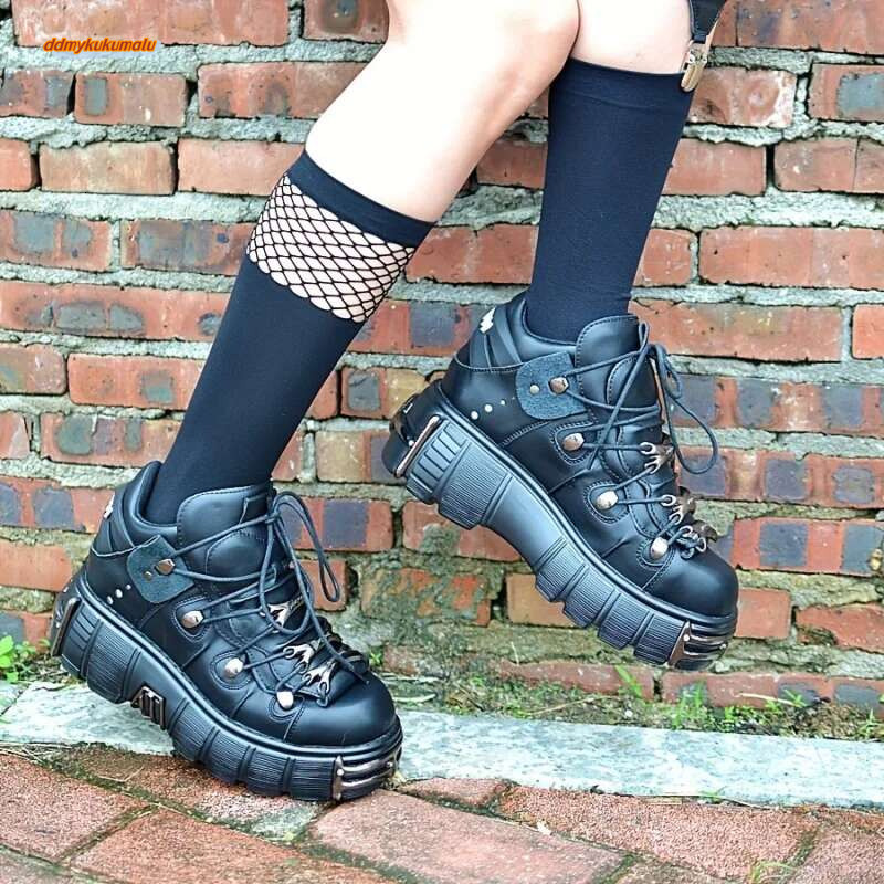 Thick Bottom Platform Women Sneakers Rock Metal Decoration Large Size Casual Trainers Punk Style Gothic Sport Shoes Female Daily ddmykukumalu