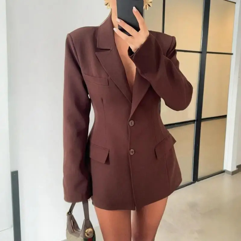 Womens shoulder pad jacket set fashionable brown pleated waist elegant commuting office womens professional 250318