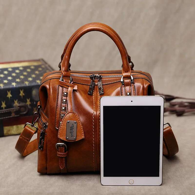 Women Rivet Shoulder Messenger Bag Designer Handbags Leather Crossbody Ladies Hand Bags For Woman Bolsa Feminina