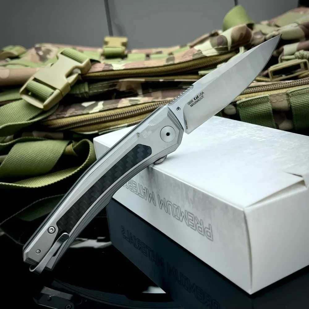 High quality 0556 POCket folding knife 9cr13 blade caRBon fiber handLE hunting survival outdoor knife Edc tactical toolXJ250326