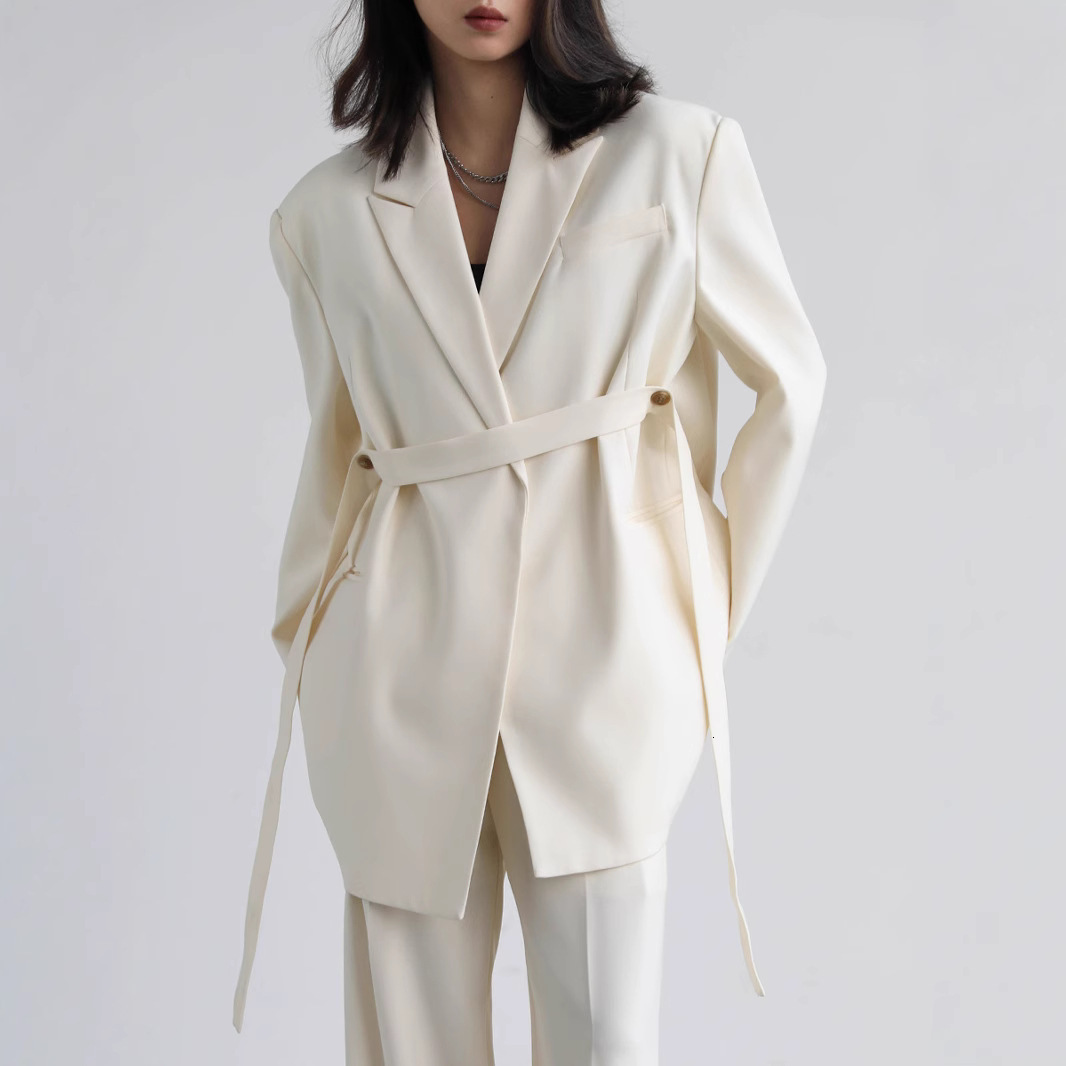 2025 high-end design sense niche wide shoulder ribbon mid length drape white jacket women's black spring and autumn suit