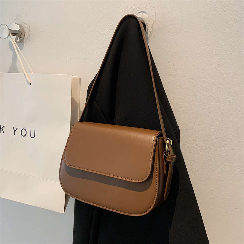 High end Women's 2024 New Trendy and Fashionable Style Simple Single Shoulder Crossbody Small Square Bag
