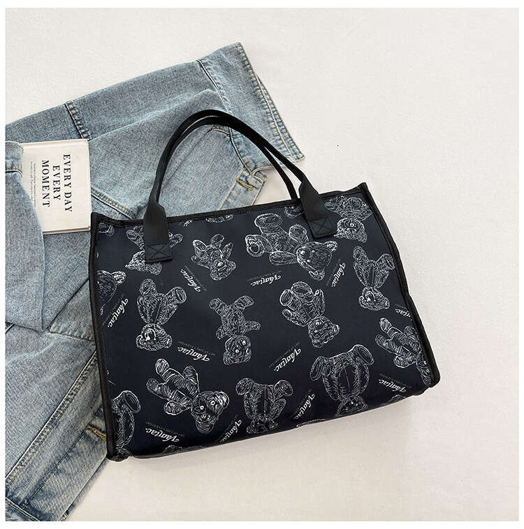 New large capacity canvas women, fashionable and versatile tote for outdoor commuting, single shoulder crossbody bag