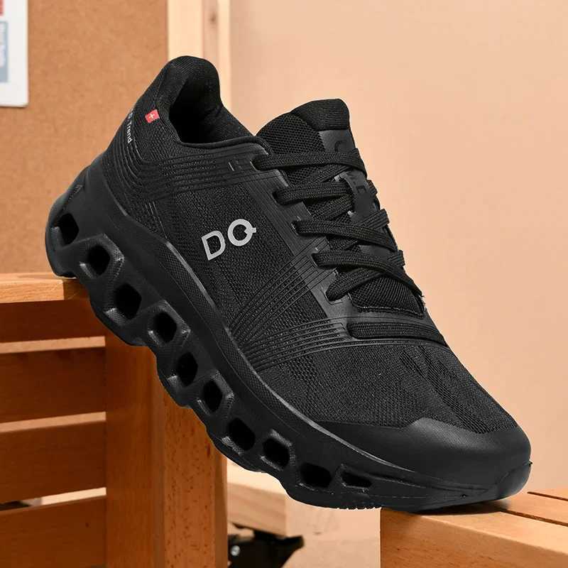 Cfortable Sports Trend Soft Soles Shoes Embrace Style And Ease for Active Living Z250411