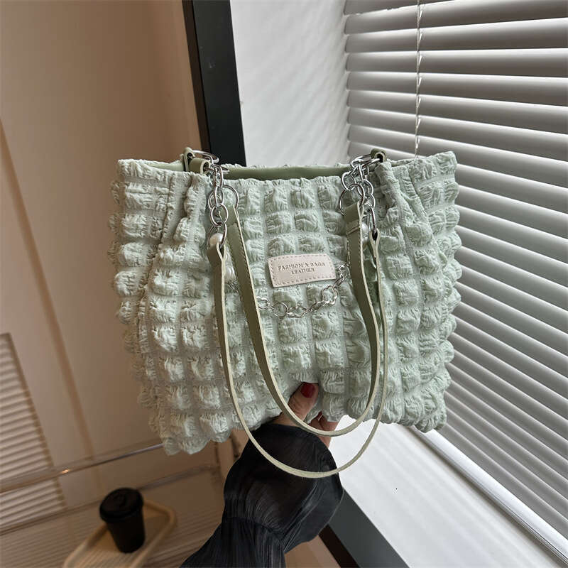 Folded Bubble Shoulder Large Capacity Summer 2023 New Leisure and Western Style Tote Fashion Women's Bag