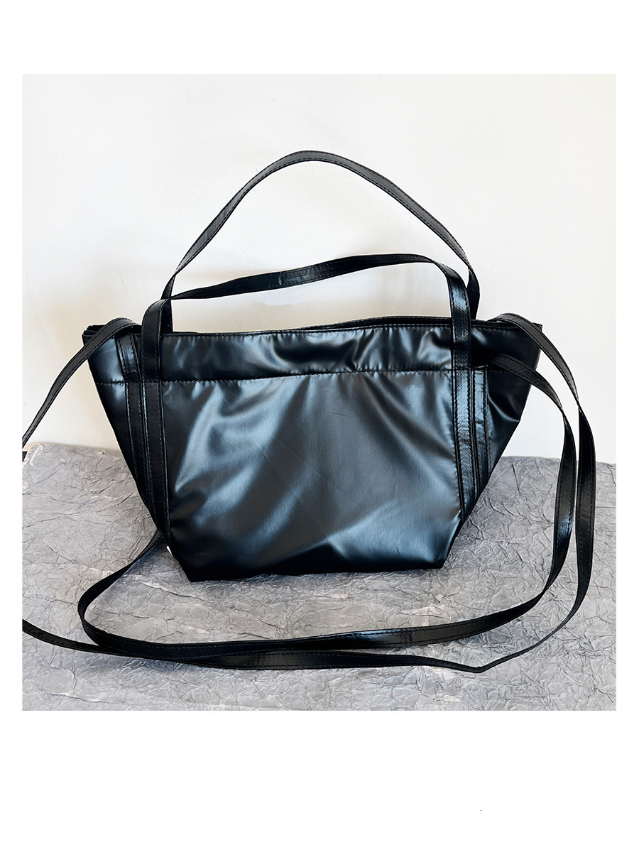 Matin Kim Women's Bag, Korean Niche Blogger's Same Shiny Casual Minimalist Style, One Shoulder Hand-Held Armpit Bag