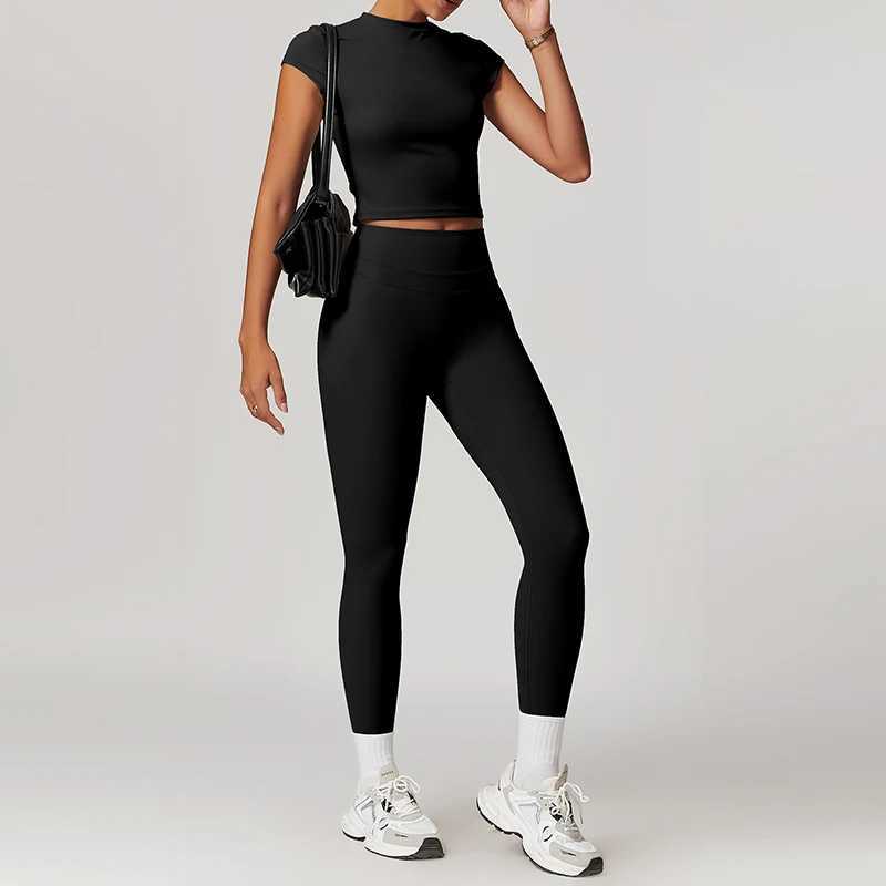 Heavuisavi 2-piece yoga set sports set womens fitness track and field suit running exercise shirt yoga suit quick drying gym set womens fitness W25032