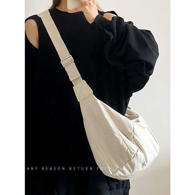 1f Shoulder women's 2025 autumn winter new large capacity dumpling bag, down cotton simple and versatile shoulder bag