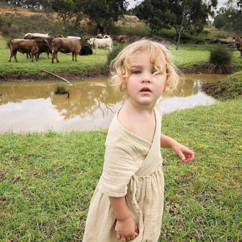 New summer baby girl dress European and American childrens girl dress casual linen clothing pleated sweet princess dress W250326