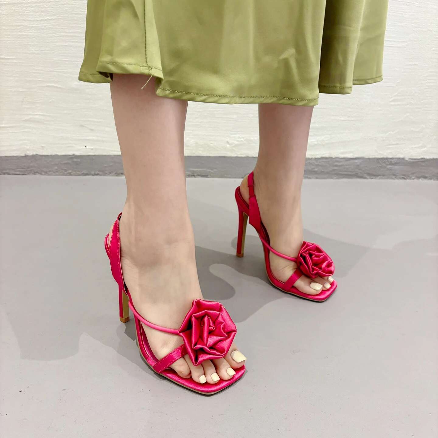 Sexy Roses Stiletto Women High Heels Sandals Elegant Square Open Toe Sgback Ladies Dress Wedding Party Shoes