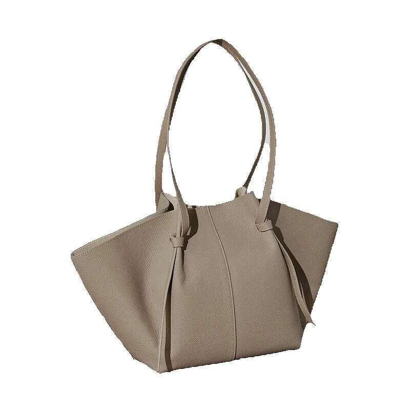 Versatile Commuting Handbag,Head Layer Cowhide Large Capacity Tote Bag, Genuine Leather Women's Fashionable Bat Bag