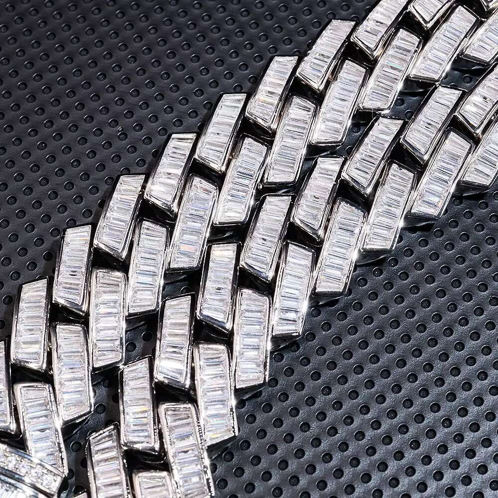 925silver Inlaid Mosan Diamond Light Luxury High-End 21MM Hot Selling Necklaces in Europe and America