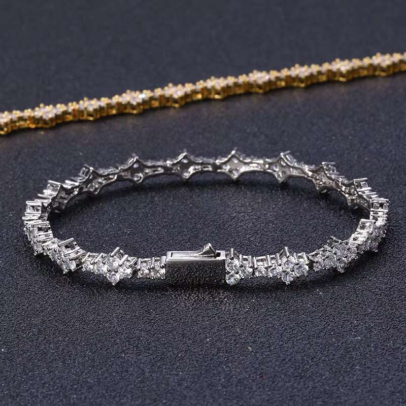 Hip-Hop Mens Womens 925 Sterling Silver VVS Moissanite Diamond Clover Cross Tennis Chain Bracelet Necklace Elegant Bangle