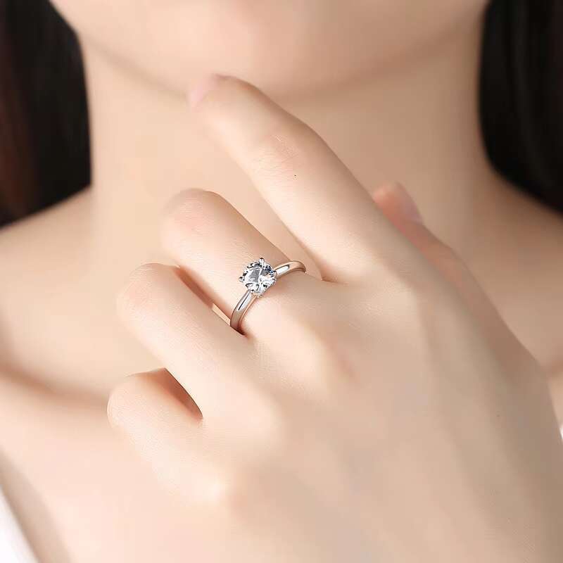 Custom Silver Jewelry Rhodium Plated D Color 1ct Moissnaite Diamond GRA 925 Sterling Silver Women Rings