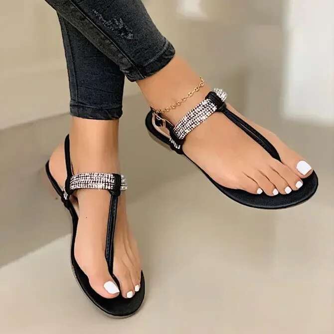 2025 Summer New Women's Shoes One Word Large Designer Fashion Beach Sandals Women's Sandals