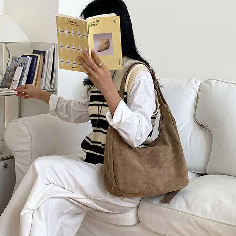 High quality new oversized trendy shoulder bag, women's handbag, suede handbag