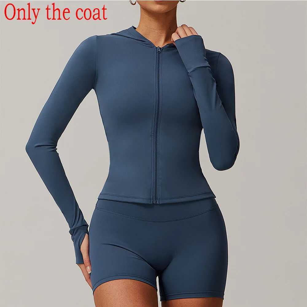 Long sleeved yoga shirt for women gym top fitness suit womens running exercise yoga shirt sexy yoga long sleeved sportswear W250326