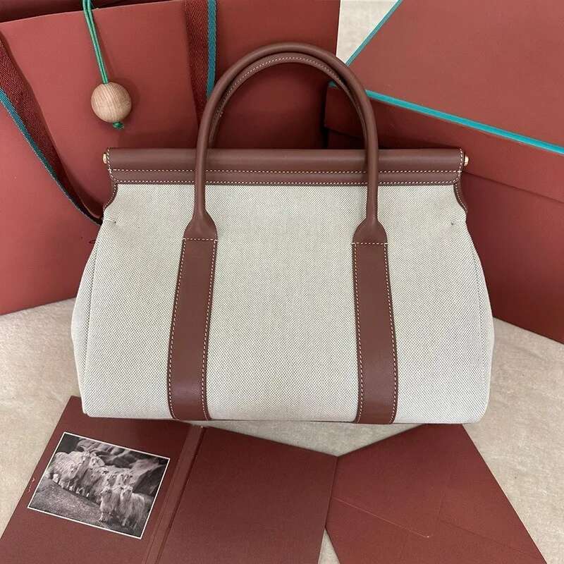 Leather Women's Fashion Handbag Matching Purse Large Capacity Multi-Functional Travel And Commute Bag