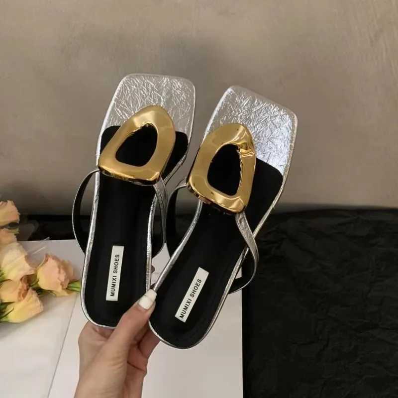 2024 new luxury womens slippers summer beach Fi metal flip slippers womens slippersXJ250326