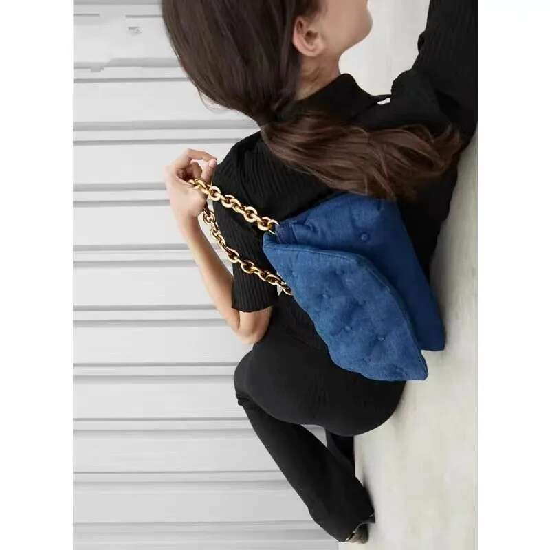 Metal Chain Women Designer Handbag Large Capacity Crossbody Bag High Quality Shoulder Purses