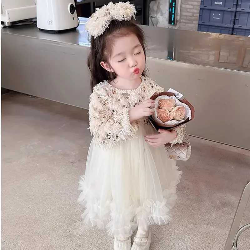 Childrens clothing girl dress 2023 winter new childrens plush and thick princess dress bow as a gift W250326
