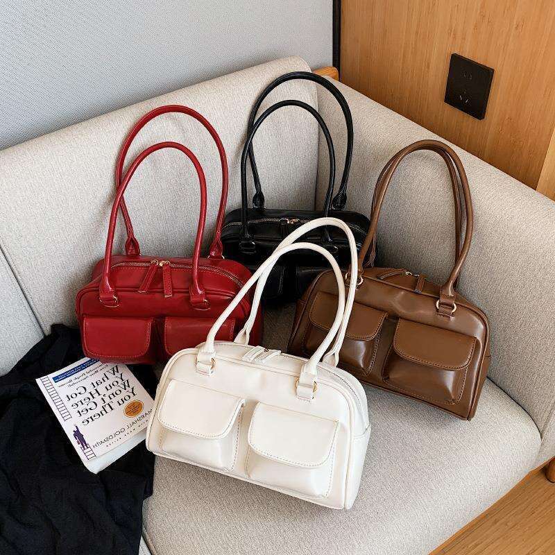 1d This year's popular 2024 new trendy women's summer and autumn versatile portable small square Korean version internet famous shoulder bag