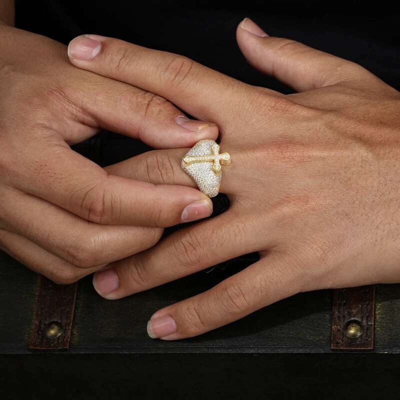 TUHE Unisex Men Cross Finger Ring Iced Out Moissanite Prong Setting Fashion Luxury For Men Hip Hop Jewelry Gift