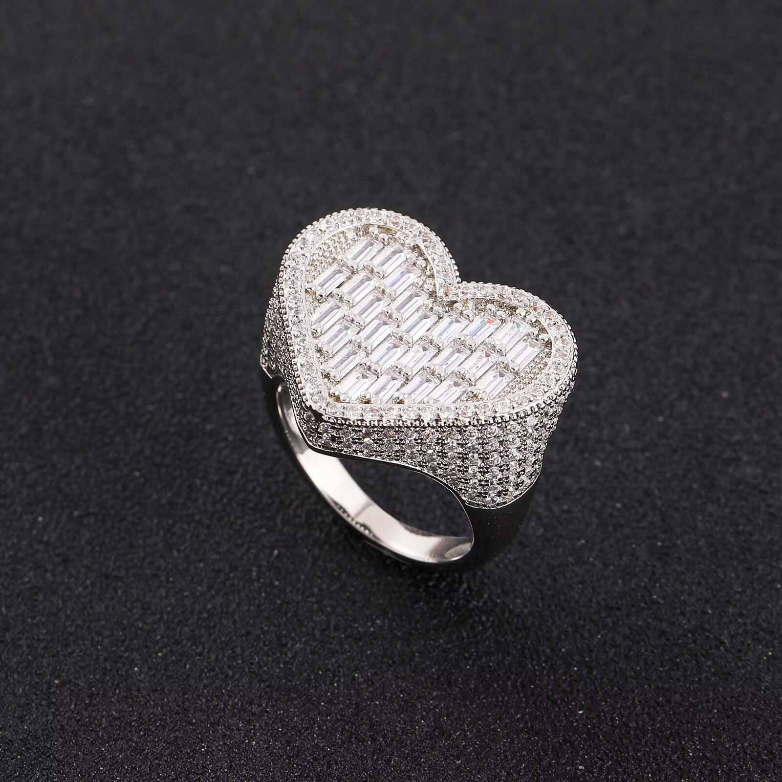 Meisa New European American Street Trendsetters Vertical T-Square Love Ring Personalized Hip-Hop Copper Zircon Moissanite Ring