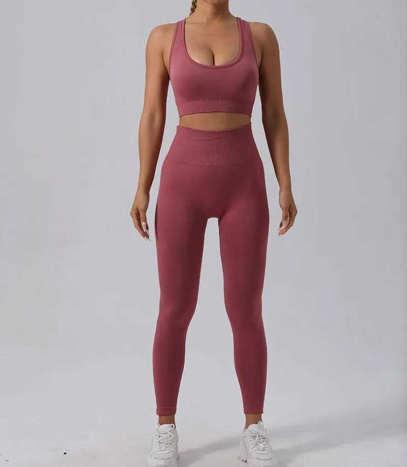 Seamless Leg Fitness Set Womens Sportswear Hip Lift Yoga Pants Running Fitness Clothing Comfortable Exercise Clothing W250326