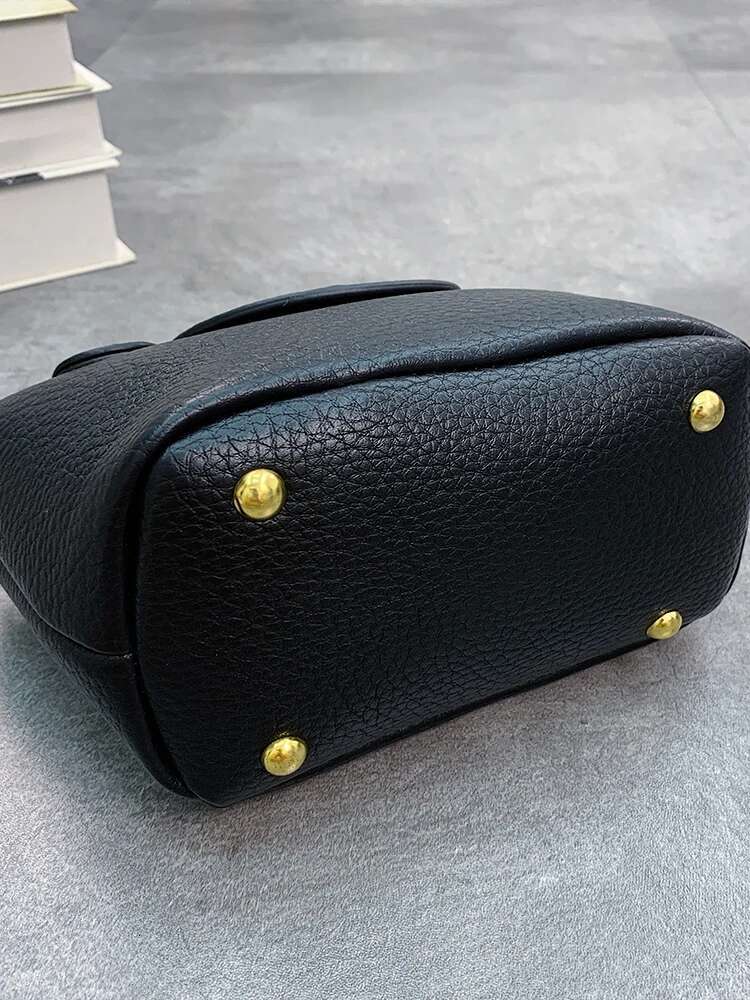 Mini Small Bag Female Famous Brand New Light Designer Trendy Messenger All-Match High-End Texture Western Fashion Handbag