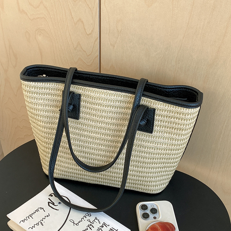 2025 Spring/summer New Color Contrasting Soft Grass Woven Large Capacity Travel Versatile Beach Simple Shoulder Bag Designer Bag for Women
