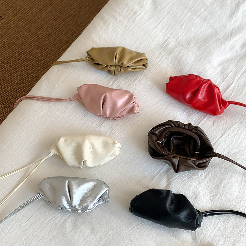 2025 Spring New Soft Waxy Mini Niche Korean Version Of Horn Coin Wallet Instagram Hanging Neck Accessories Mouth Red Envelope