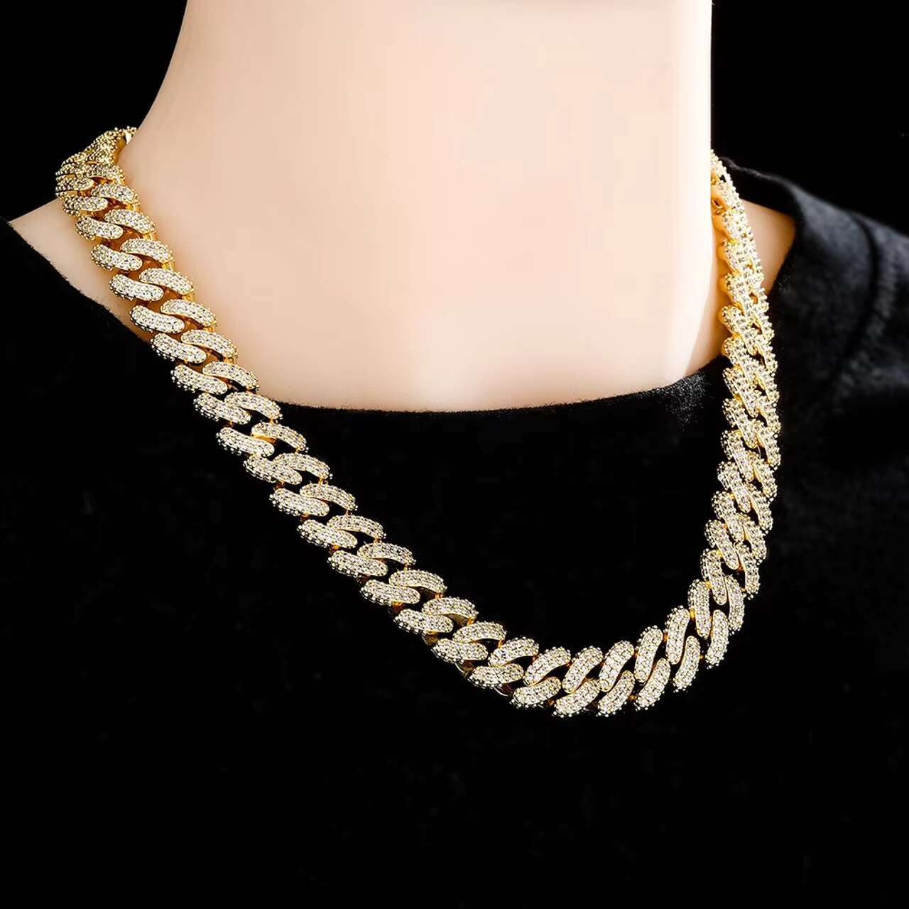 13mm Cuban Link Hip Hop Chain Necklace with Spring Clasp Stylish Moissanite Chain