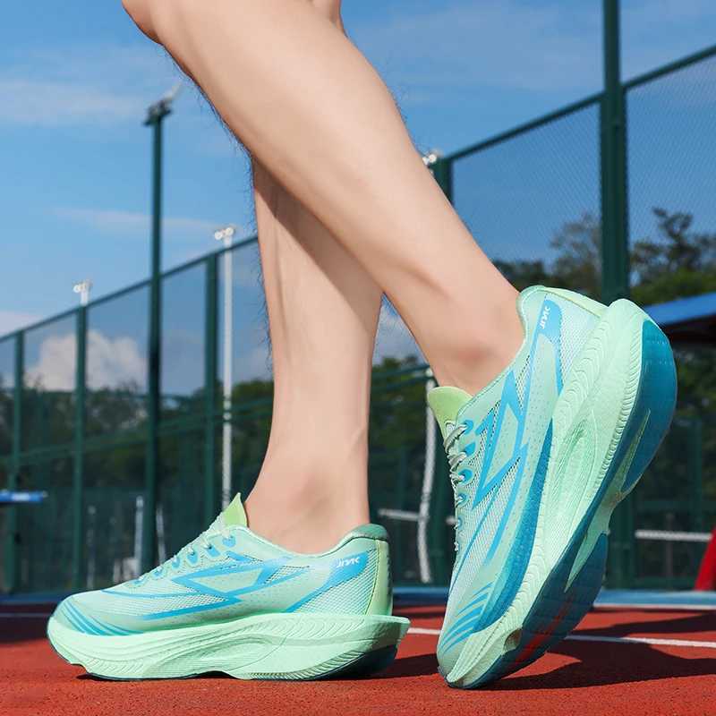 Mens Casual Sneakers Simple Design Carbon Plate Sneakers Breathable Lightweight Cfortable High Quality Pair Running ShoesC250325
