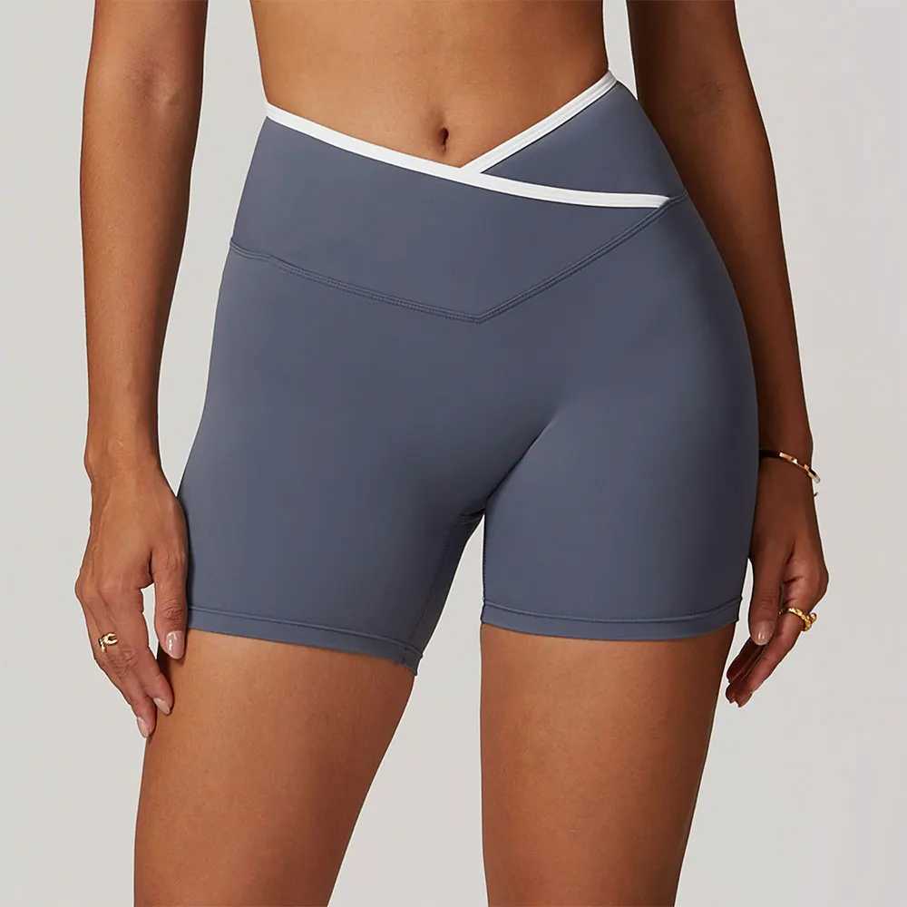 Yoga shorts womens fitness shorts V-shaped waist running bike shorts breathable sports legs high waist fitness shorts W250326