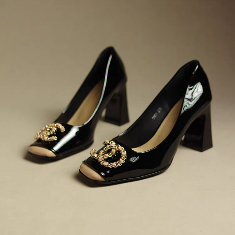 Square head chunky heels 2025 new style black patent leather with skirt in the single shoes spring and summer all match gentle shoes
