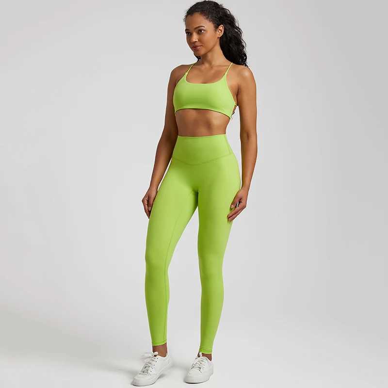 Soft two-piece gym set suitable for womens exercise fitness suit backless sports bra set new matching yoga pants set W250326
